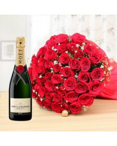 Moet & Chandon Champagne with Roses Bouquet Hamper
